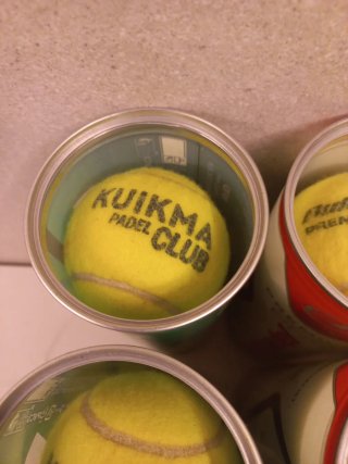 Lote de 14 botes de pelotas de pádel