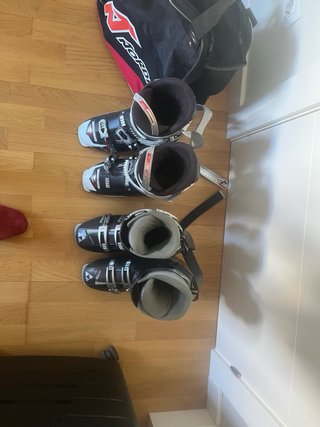 2 pares botas esquí Nordica + Fischer SOMA + bolsa