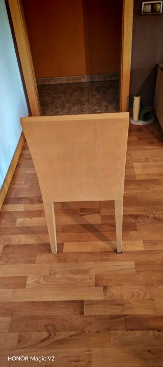 Conjunto mesa y 4 sillas madera y tela