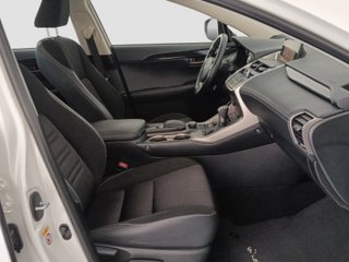 LEXUS NX 300h CORPORATE