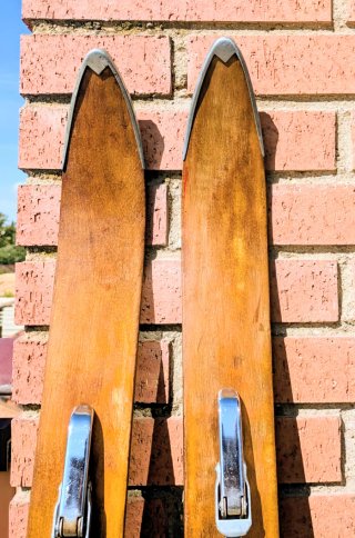 Esquís Antiguos de Madera