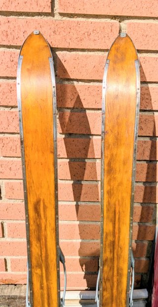 Esquís Antiguos de Madera