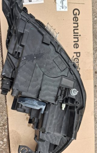 Faro Izquierdo EcoLED Peugeot 208/2008