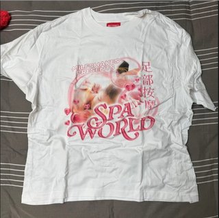 Camiseta Milfshakes Spa World