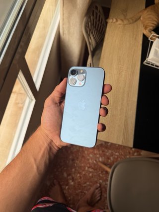 iPhone 13 Pro Max 256GB Azul + cargador Apple