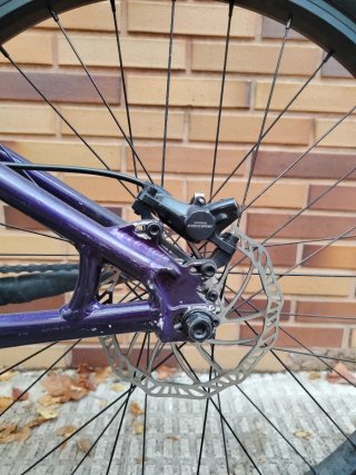 Bici Dirt GT La Bomba Morada