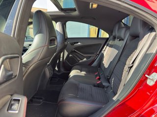 SE VENDE MERCEDES CLA 220CDI AMG DEL 2015