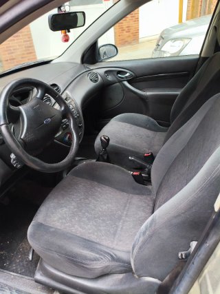 Ford Focus 2000