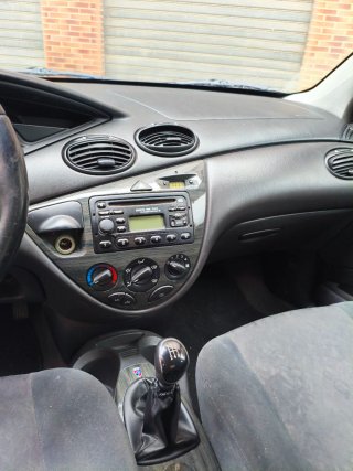 Ford Focus 2000