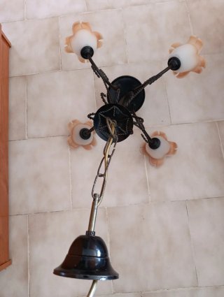 Lámpara de techo clásica de metal y cristal