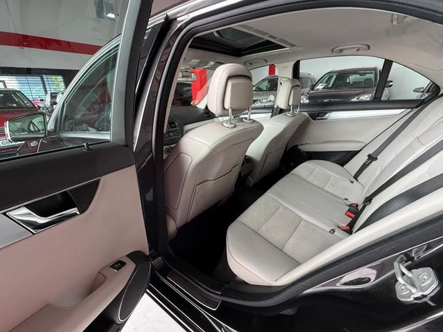 Mercedes-Benz Clase C C 220 CDI BlueEFFICIENCY Berlina Aut. MERCEDES-BENZ CLASE C C 220 CDI BLUEEFFICIENCY BERLINA AUTOMATICO