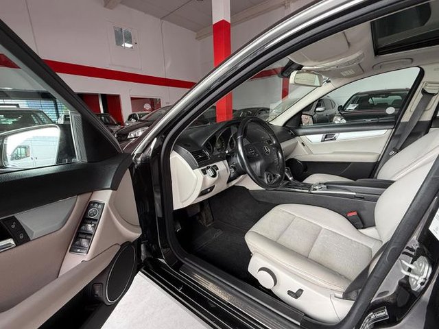Mercedes-Benz Clase C C 220 CDI BlueEFFICIENCY Berlina Aut. MERCEDES-BENZ CLASE C C 220 CDI BLUEEFFICIENCY BERLINA AUTOMATICO