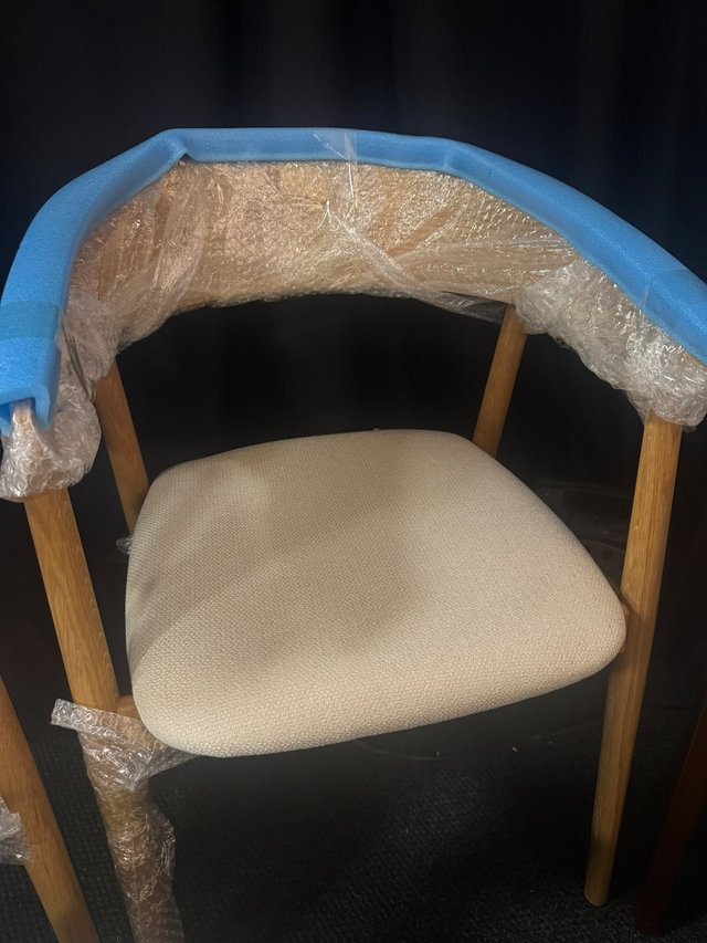 Silla Olea Hannun Madera Maciza Tapizada