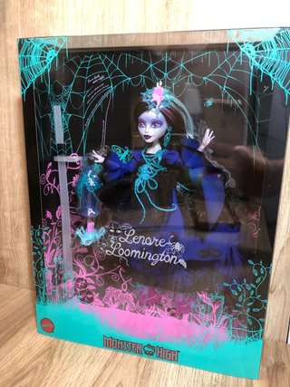 Monster High Lenore Loomington Muñeca