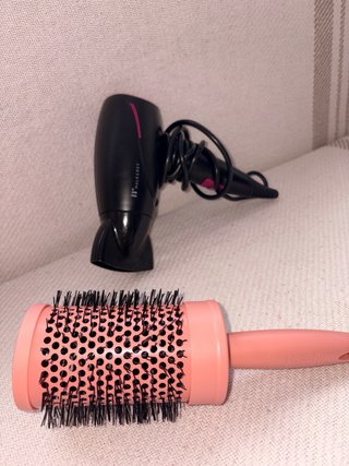 Secador Halkerey y Cepillo