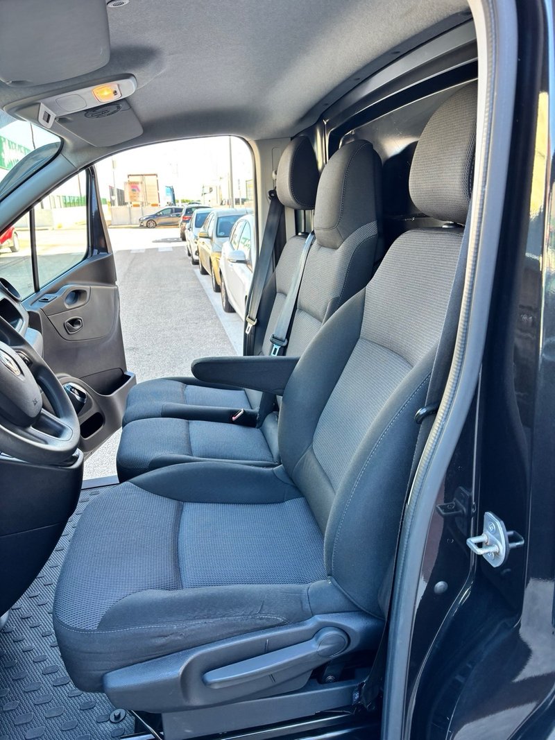 Renault Trafic 2020, foto 14