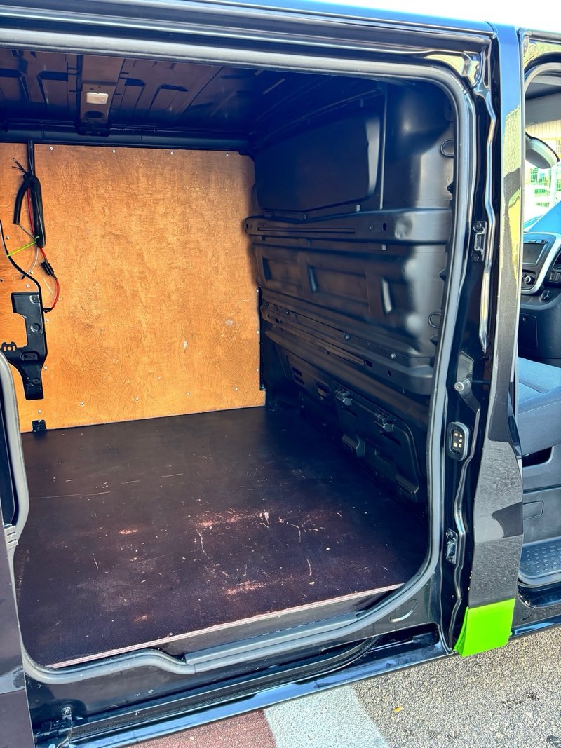 Renault Trafic 2020, foto 19