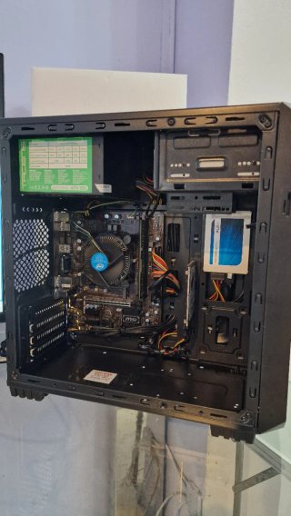 PC Intel i7 6700 578GB SSD 4.0 GHz MSI Negro