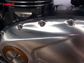 TRIUMPH BONNEVILLE 1200 SPEEDMASTER