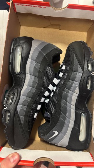 Nike Air Max 95 Negro Gris