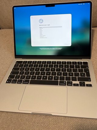 MacBook Air 13” M4 2025 | 24 GB RAM | 512 GB SSD