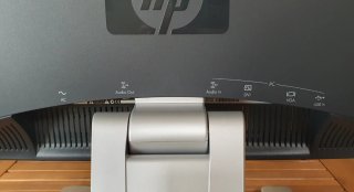 Monitor LCD HP f2105 21" con altavoces.