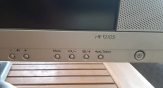 Monitor LCD HP f2105 21" con altavoces.