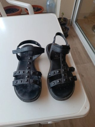 Sandalias Geox Negras Tachuelas T.36