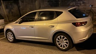SEAT León 1.6 TDI DSG Style 2015 · Solo 25.000 km