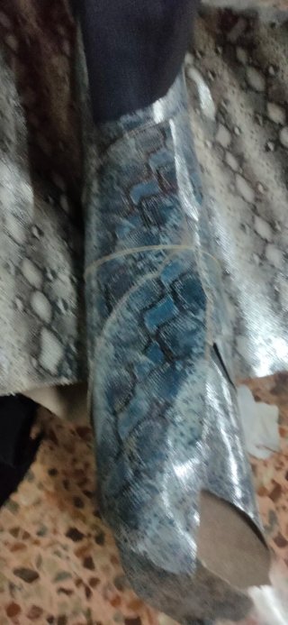 Retales Cuero Vacuno Grandes .10,kilos.40€