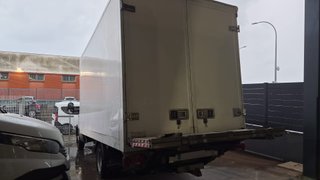 Iveco  Daily  2018 Caja cerrada con Plataforma