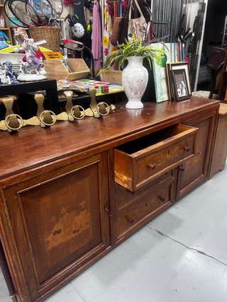 Aparador vintage madera con marquetería