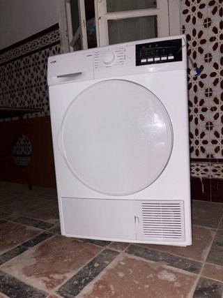 Secadora LOGIK blanca (de condensación)