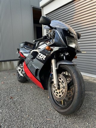 Yamaha TZR250 3MA