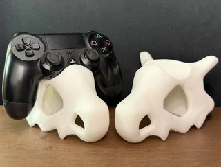 Soporte Mando PS5 Cubone Pokémon