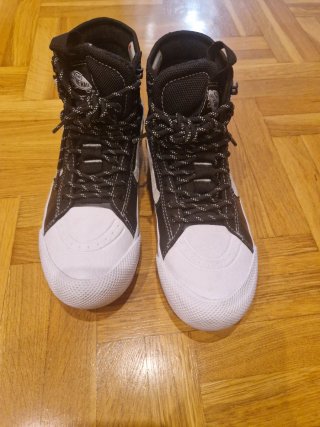 Zapatillas Vans Altas Negro y Blanco