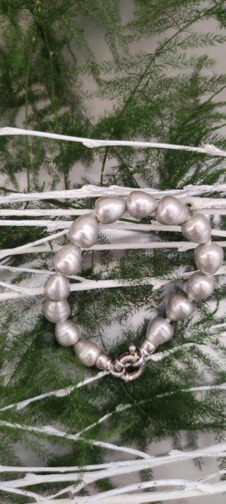 Pulsera de perlas barrocas color gris
