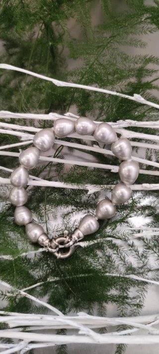 Pulsera de perlas barrocas color gris