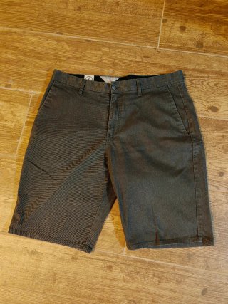 Pantalones cortos Volcom talla 34