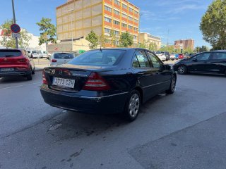 Mercedes-Benz Clase C 2004