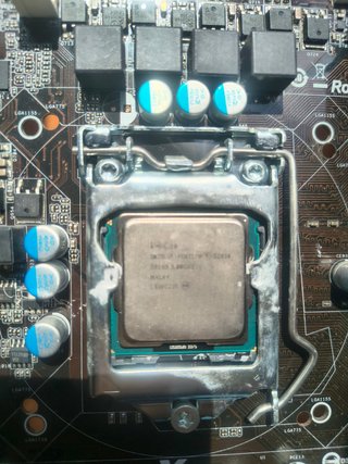 Placa Base ASRock H61M-VG4 + CPU + RAM 8GB