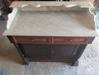 Tocador Antiguo de Madera y Mármol