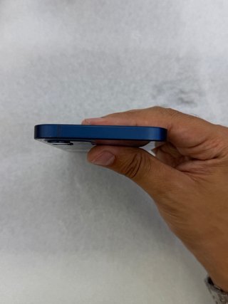 Apple iPhone 12 64GB Azul