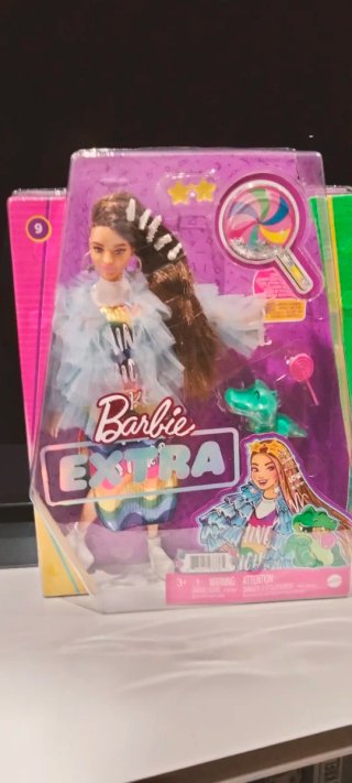 Muñeca Barbie Extra con accesorios
