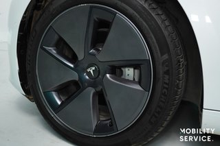 Tesla Model 3 RWD