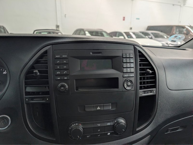 Mercedes-Benz Vito MIXTO 111 CDI Compacta 2019, foto 2