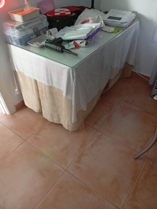 Mesa Camilla con Cristal y Ropa
