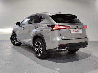 Lexus NX 300h Premium 2WD 145 kW (197 CV)