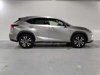 Lexus NX 300h Premium 2WD 145 kW (197 CV)