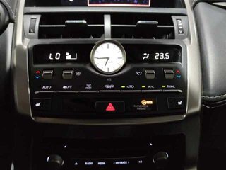 Lexus NX 300h Premium 2WD 145 kW (197 CV)